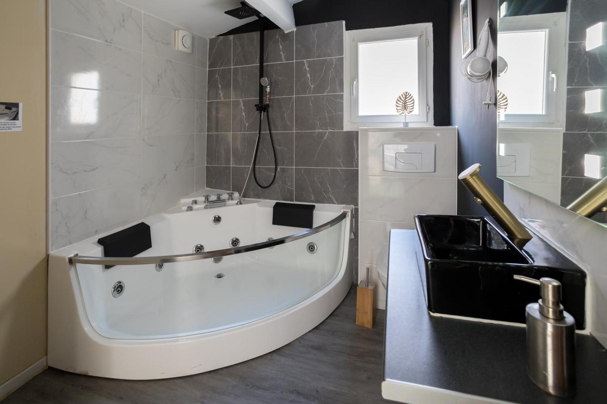 Jacuzzi Terrasse Centre Narbonne Lägenhet Exteriör bild